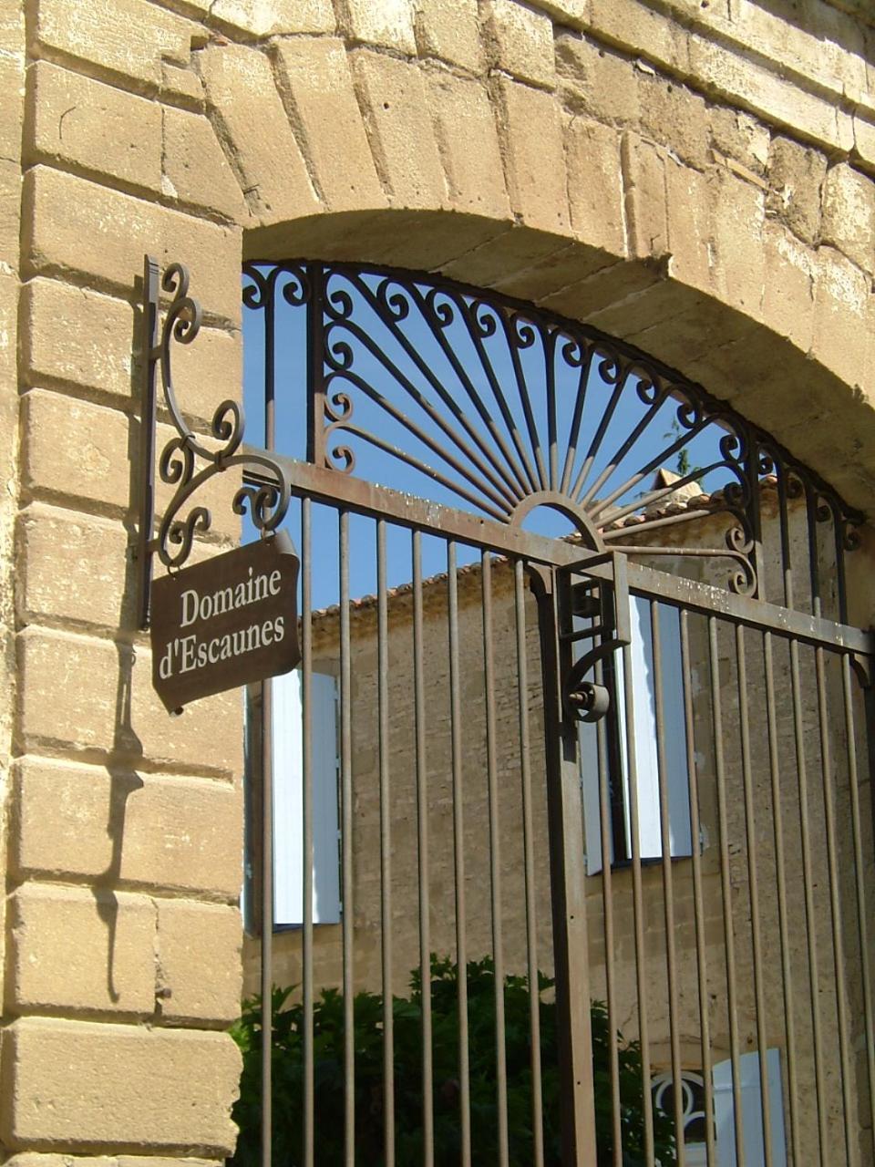 Domaine Des Escaunes Sernhac Kültér fotó